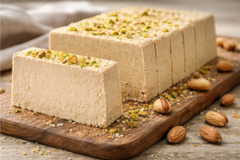 Μακεδονικός χαλβάς με ταχίνι